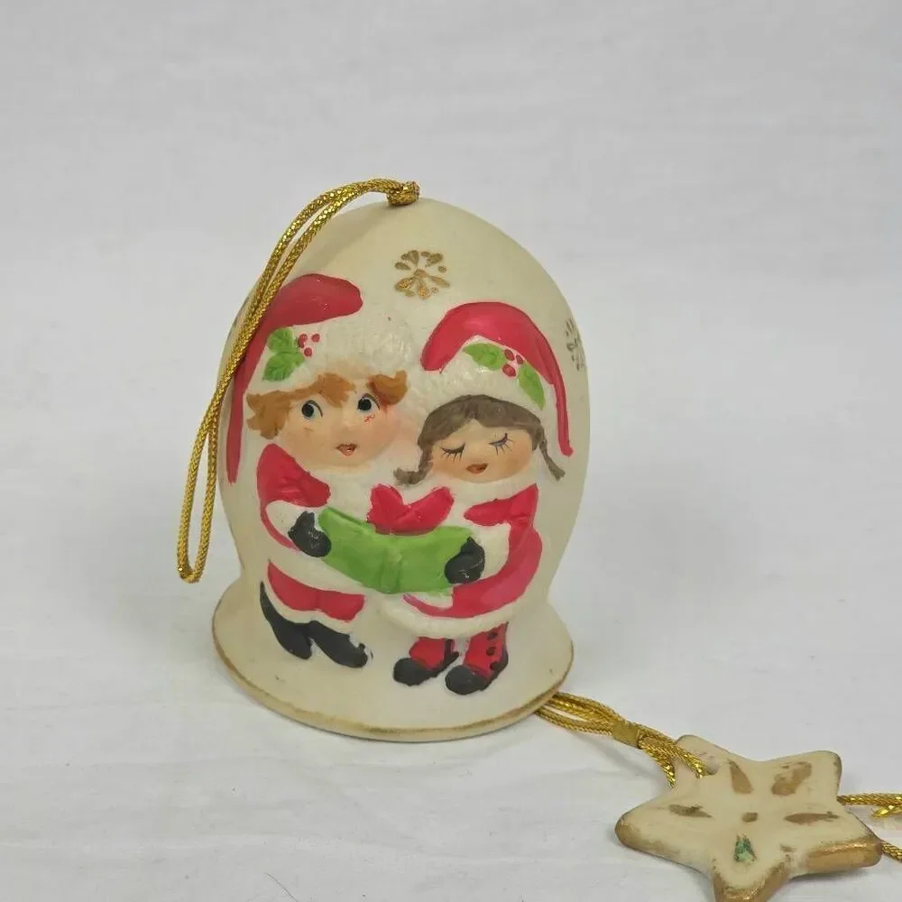 Jasco 1980 Christmas Chimes Caroler Bell Ornament
